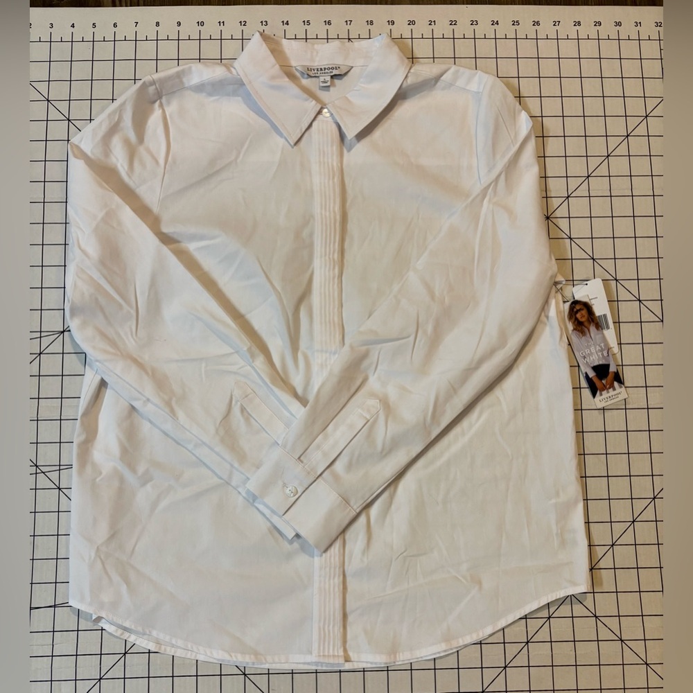 NWT‎ Liverpool Women’s Size Large White Stretch Poplin Button Down Dress Shirt